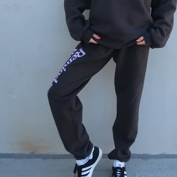 The Mayfair Group Somebody Loves You Graphic Sweatpant - Picture 4 of 4